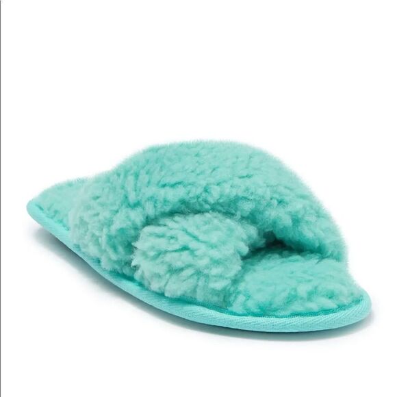 Steve Madden | peaceful faux fur slide - Picture 1 of 3